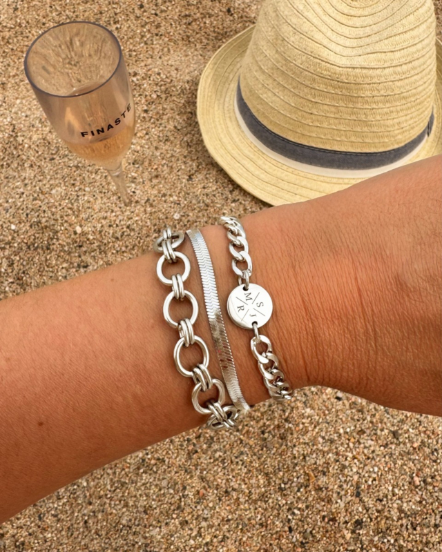Zilveren armparty met chains