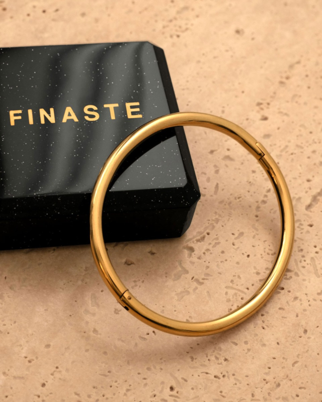 Gouden bangle rond met sieradendoosje
