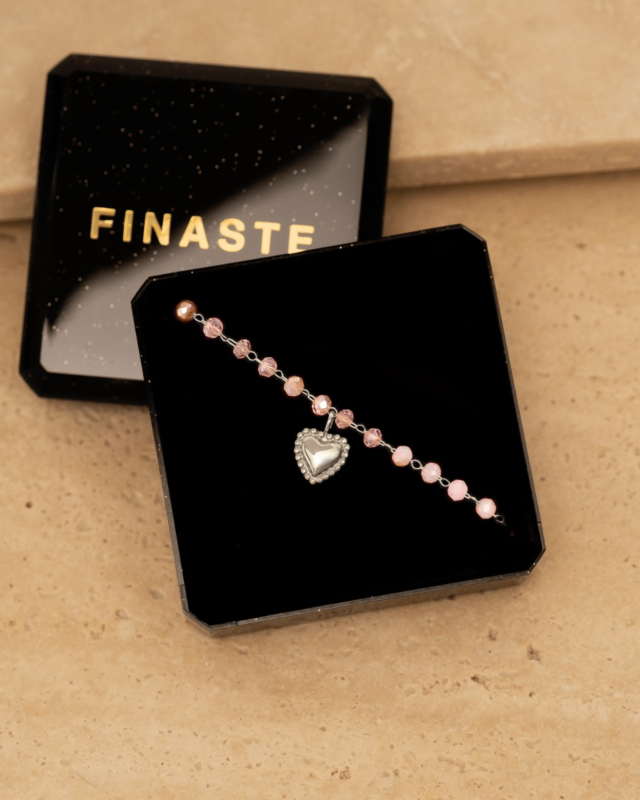 Zilveren kralen armband met hartje in sieradendoosje