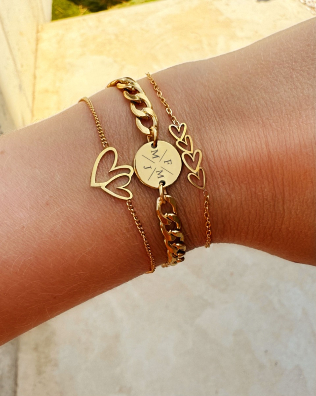 Gouden armparty met hartjes