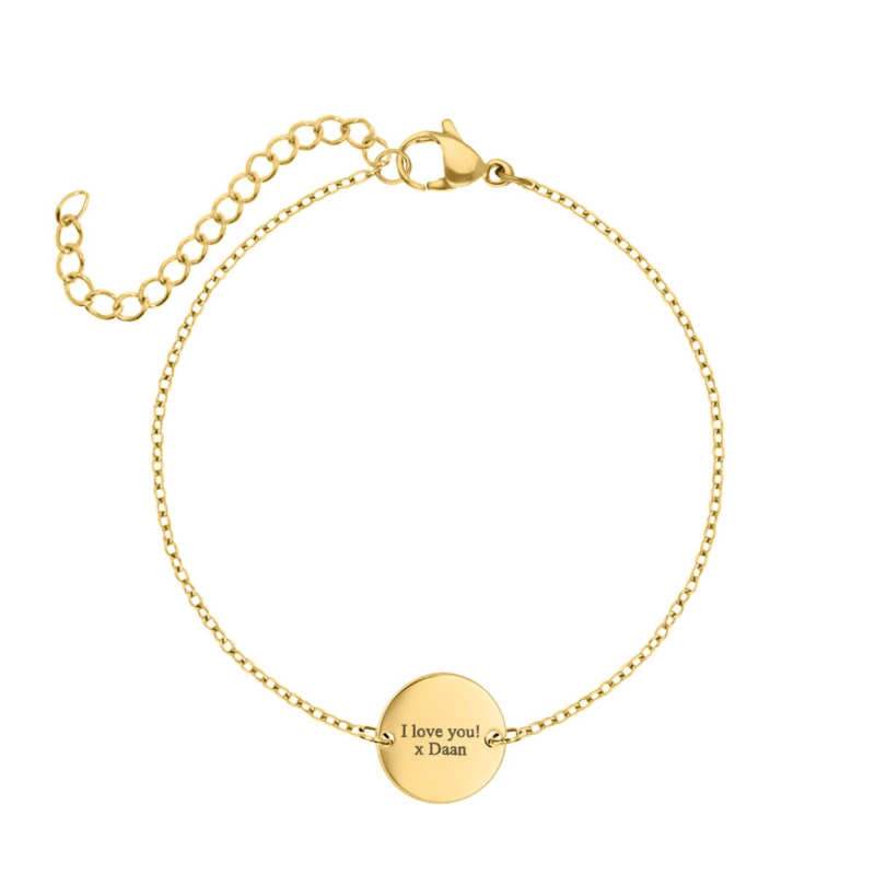 Finaste armband met ronde bedel in goud die je gratis kunt laten graveren