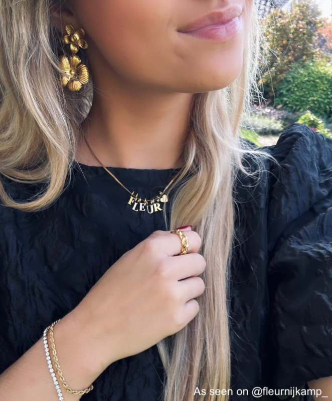 Influencer met finaste sieraden