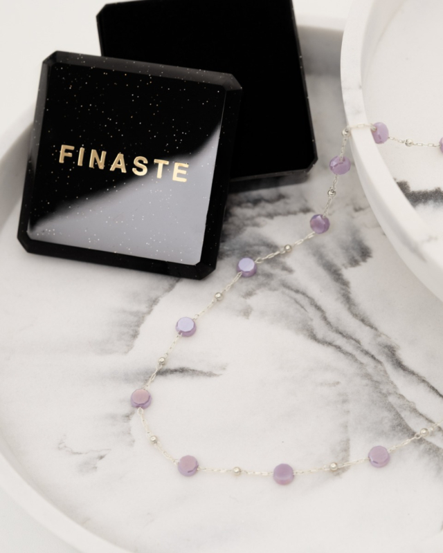 Lila ketting zilver met sieradendoosje