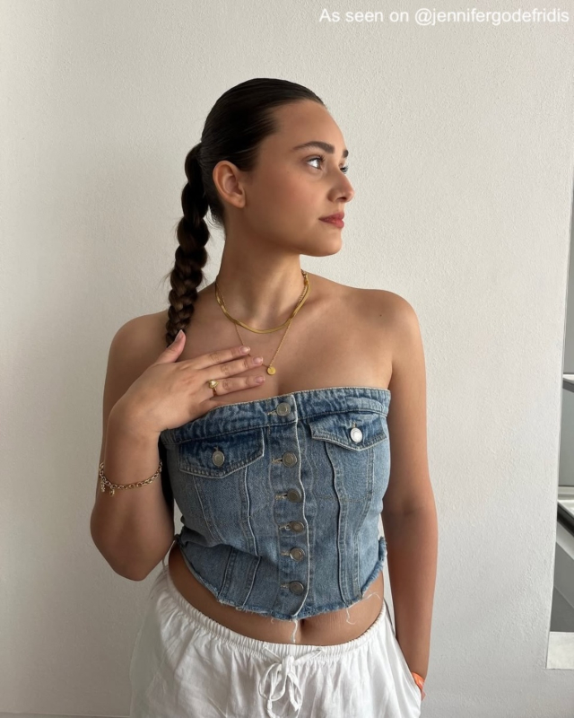 influencer met hartjes ring