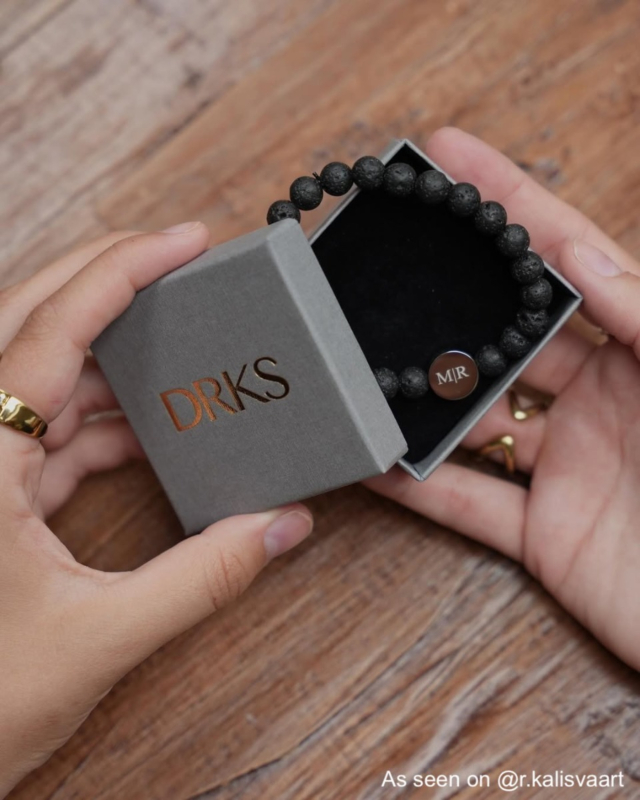 Heren kralen armband met initialen.