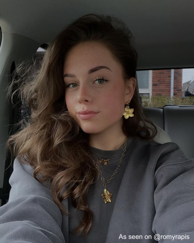 influencer met choose your initial ketting