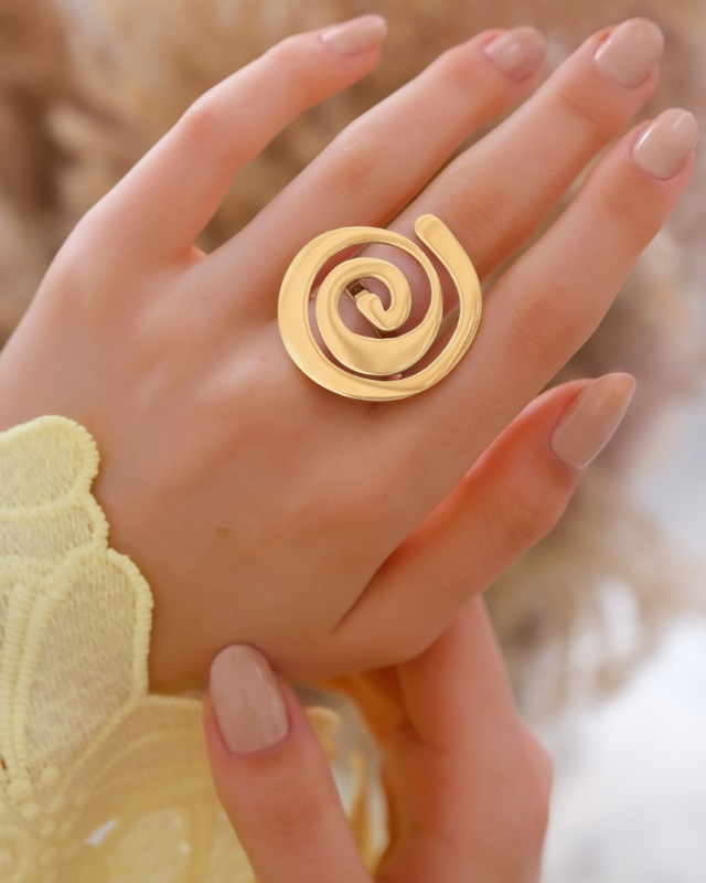grote gouden swirl ring