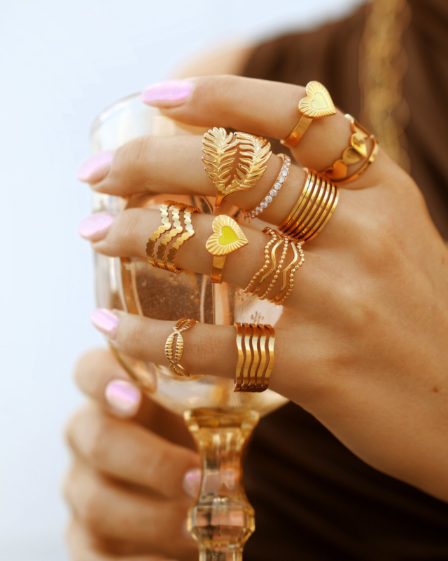 gouden ringen mix met kleurtjes