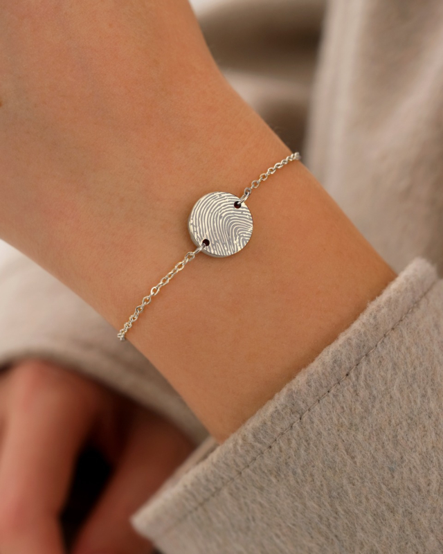 zilveren armbandjes met vingerafdruk
