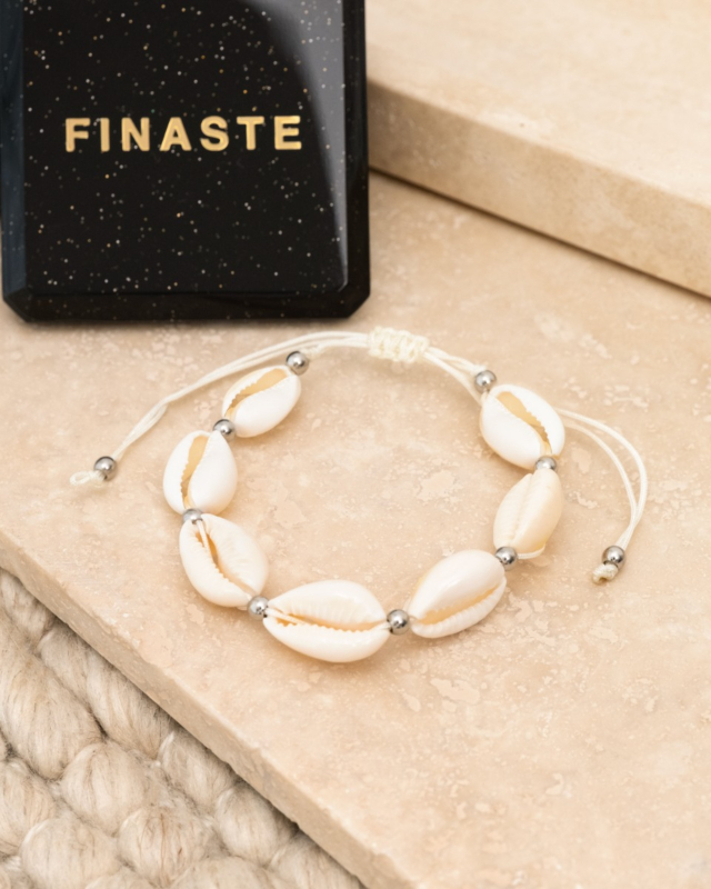schelpen armband met sieradendoosje