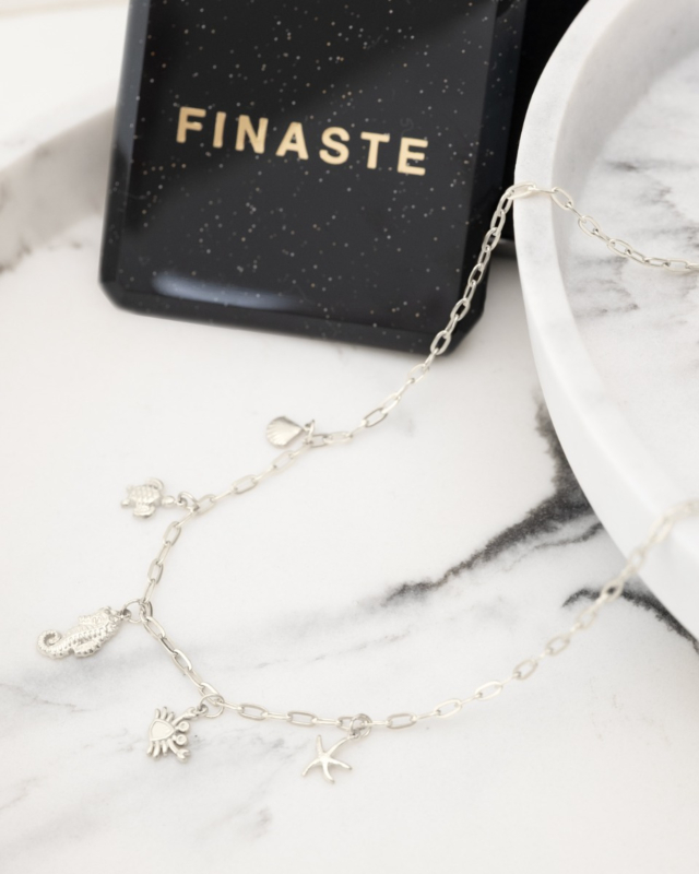 zilveren bedelketting met sieradendoosje