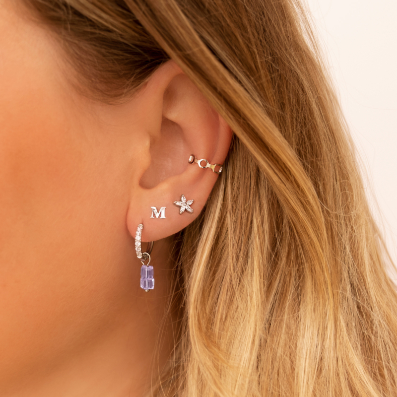 Earparty met letter oorbel