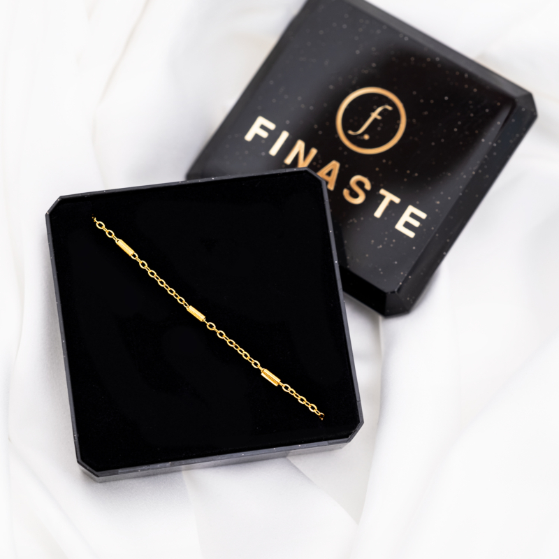 Gouden armband in doosje