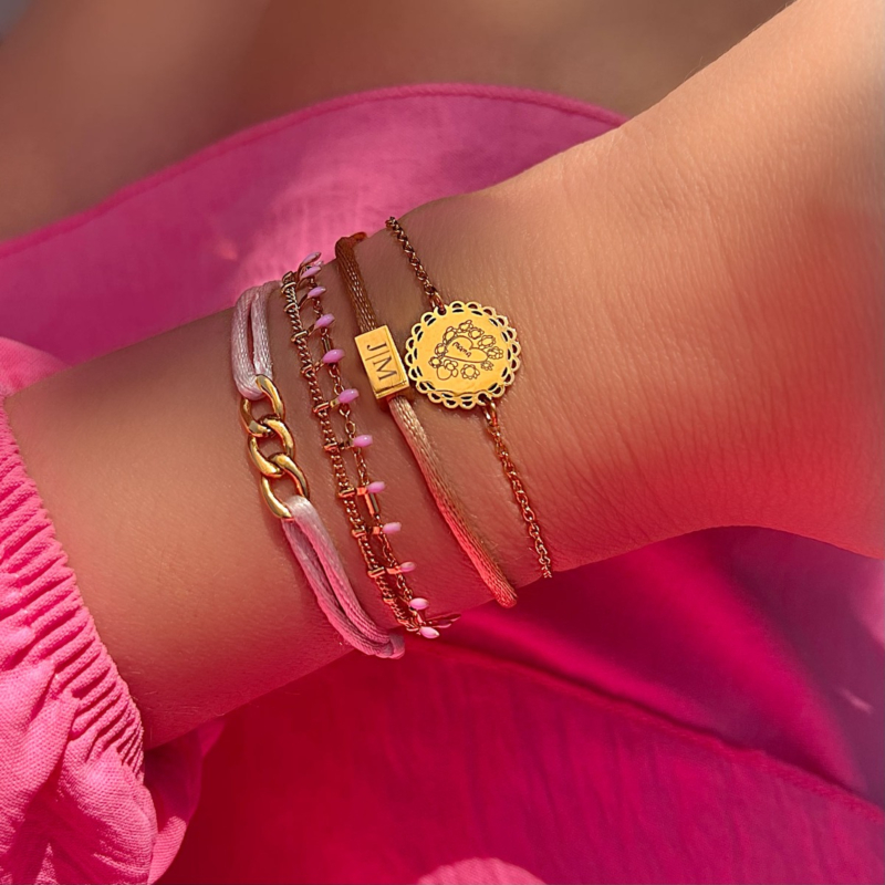 Satin initial armbandje nude gold plated
