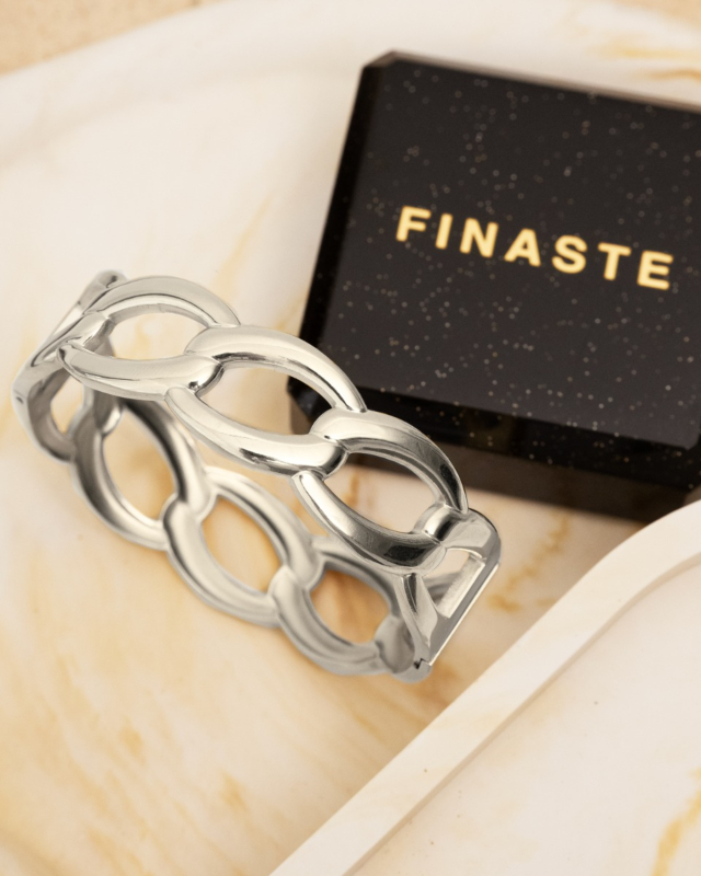 Armband bangle met sieradendoosje