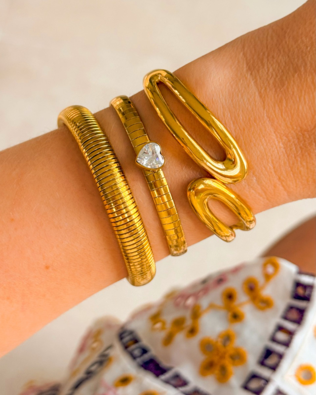 Gouden armparty met bangles