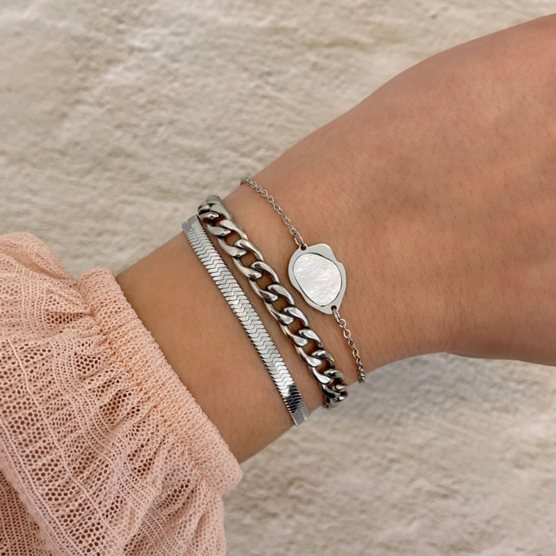 Zilveren armparty met parelmoer armband