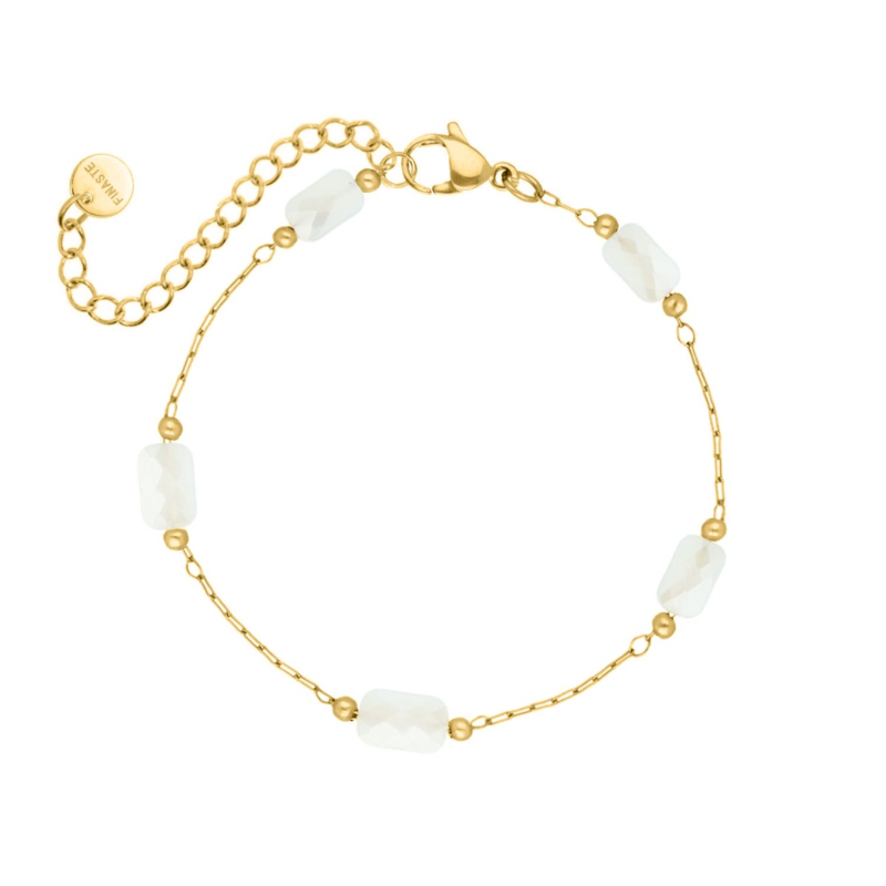 gouden armband met witte kraaltjes