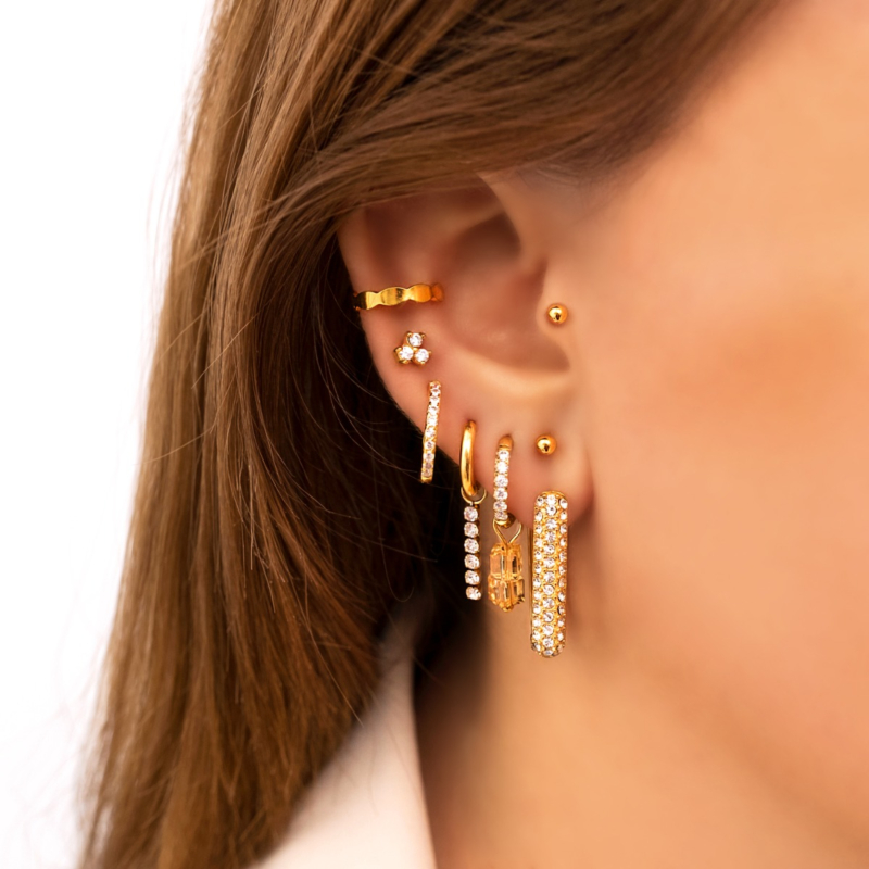 Earparty goud met steentjes