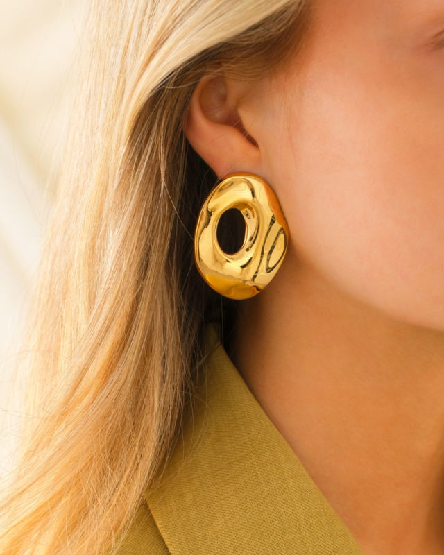 Gouden ovale oorbellen