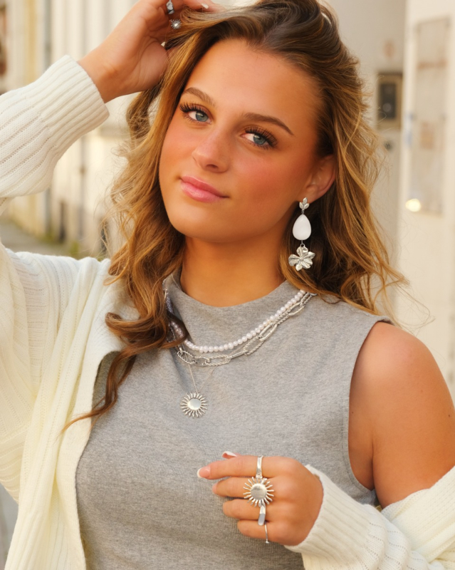 Zilveren sieraden look met zonnetjes