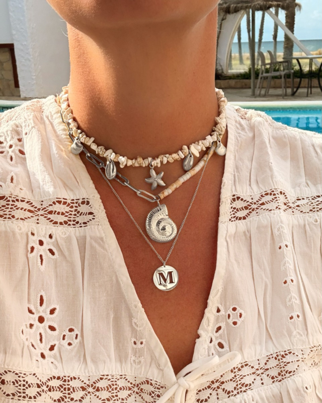 Zilveren necklaceparty zomer