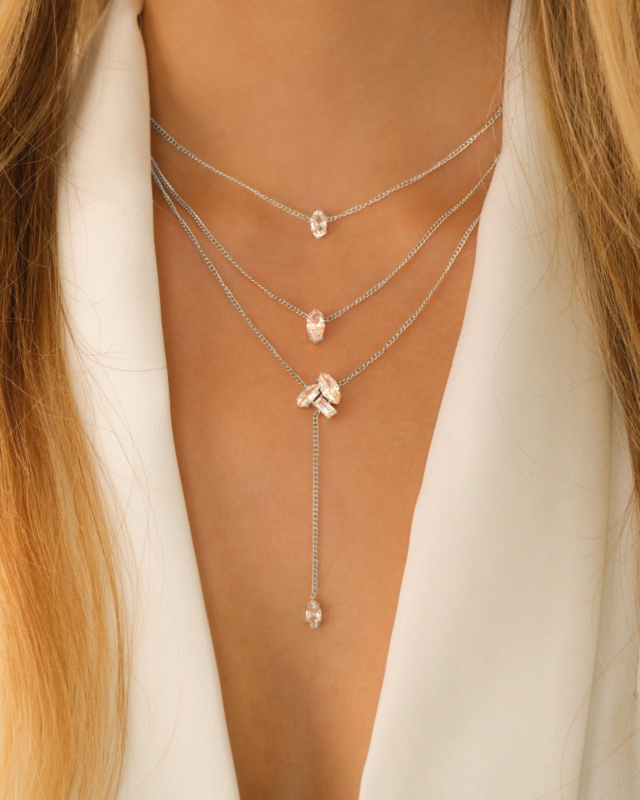 Ketting met drie steentjes zilver