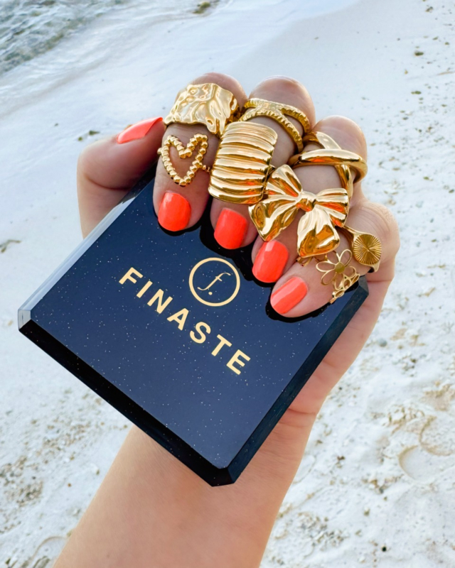Gouden ringparty strand