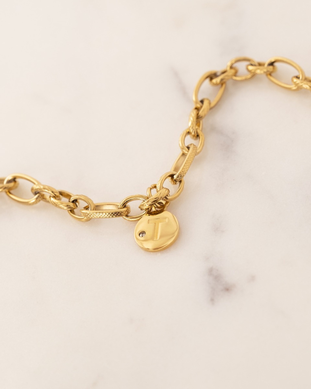 Initial armband goud met steentje