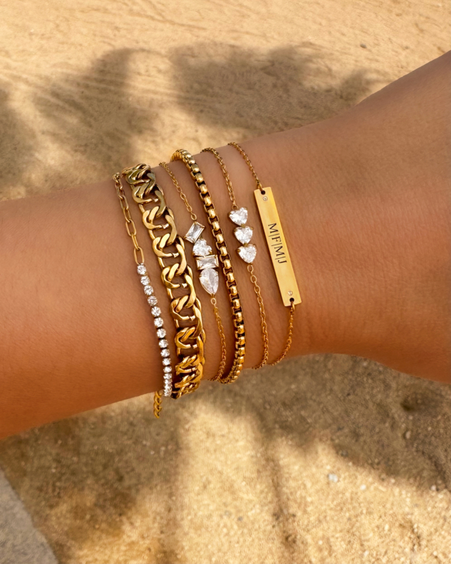 Triple love armband goudkleurig