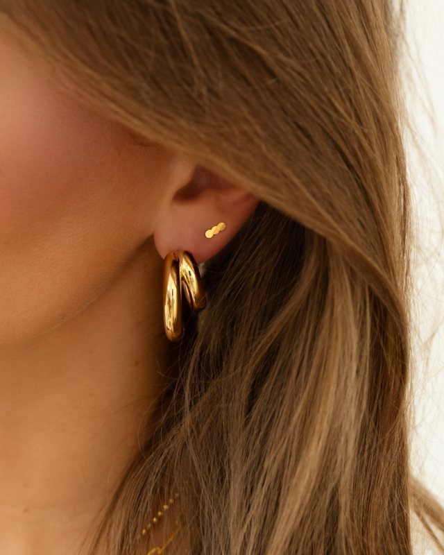Gouden earparty met hoops