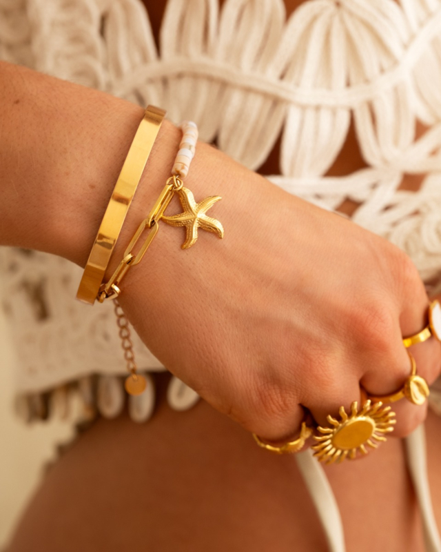 gouden armbanden combinatie