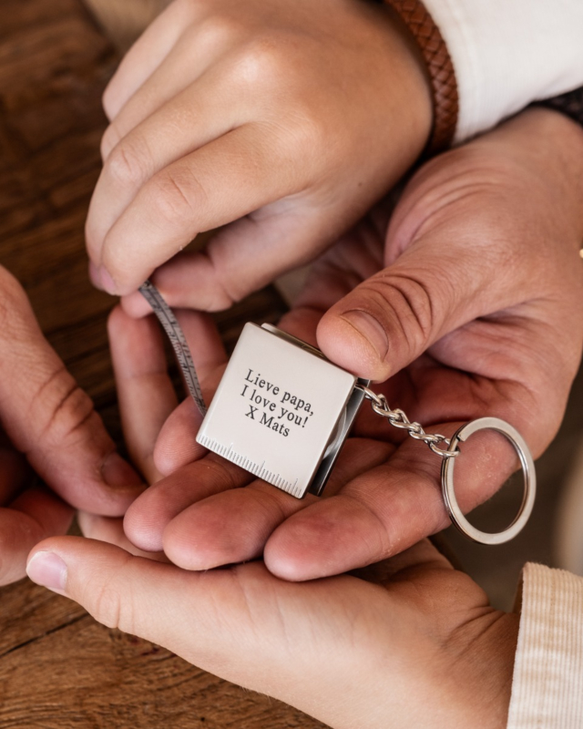 rolmaat sleutelhanger met gravering