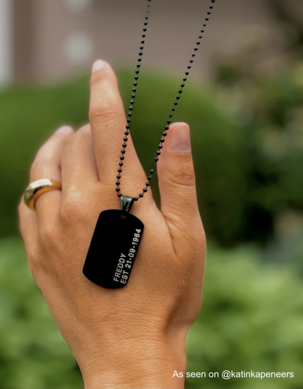 Influencer deelt heren ketting