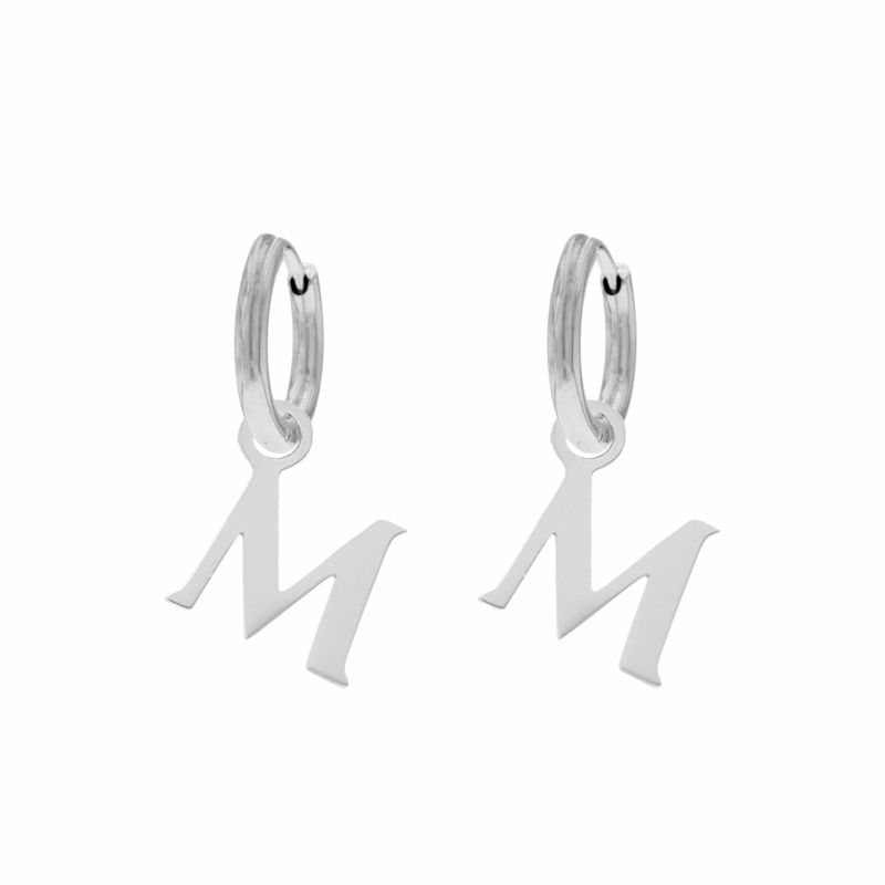 Oorringetjes met initial kleur zilver