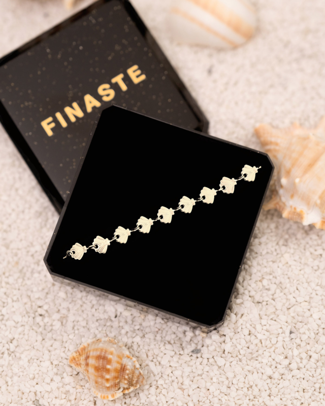 Zilveren schelpen enkelbandje