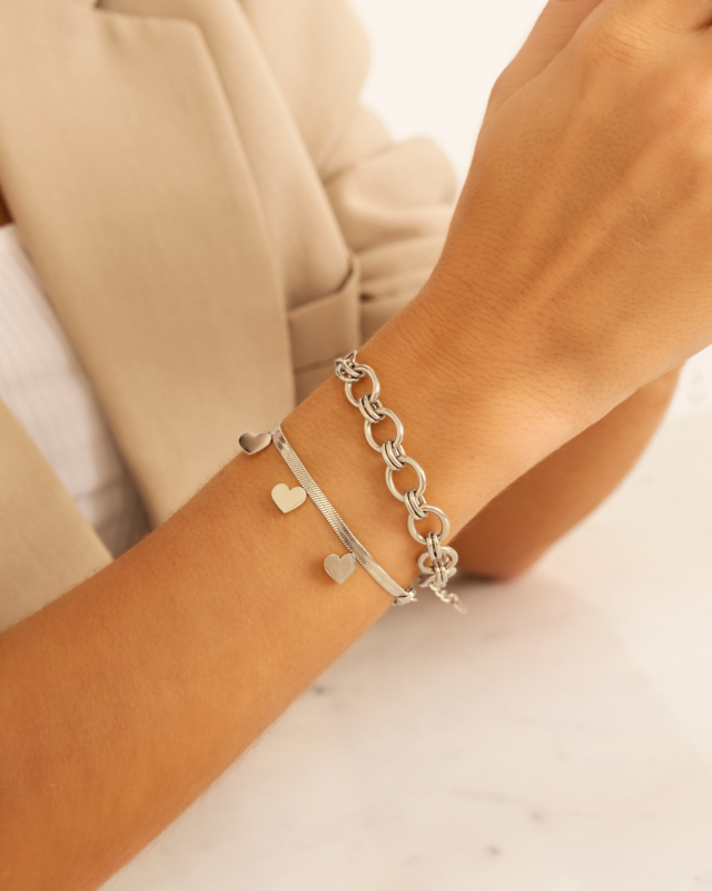 Mix van zilveren armbanden