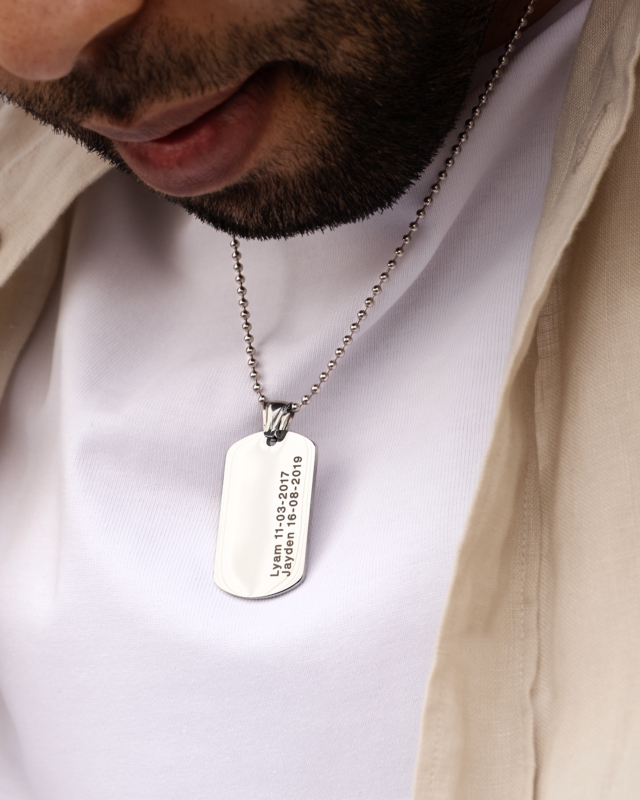 Dog tag ketting met naam en datum