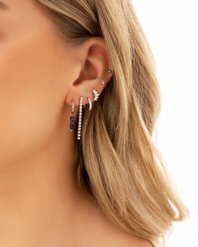 Earparty van zilveren oorbellen