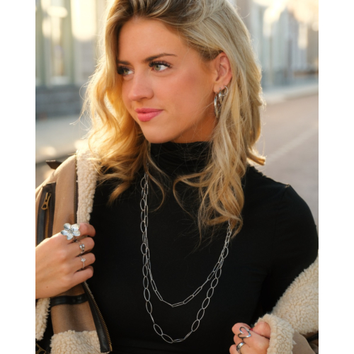 Lange ketting gedraaide chains