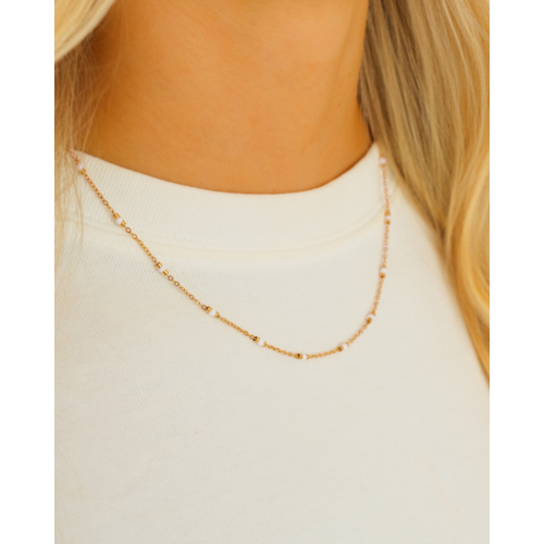 Ketting met witte schakels goudkleurig