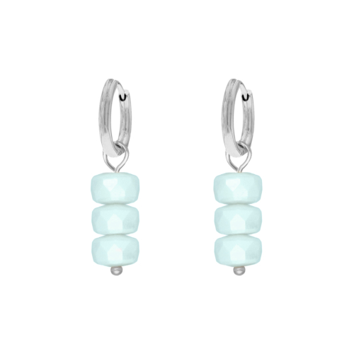 Baby blue oorbellen