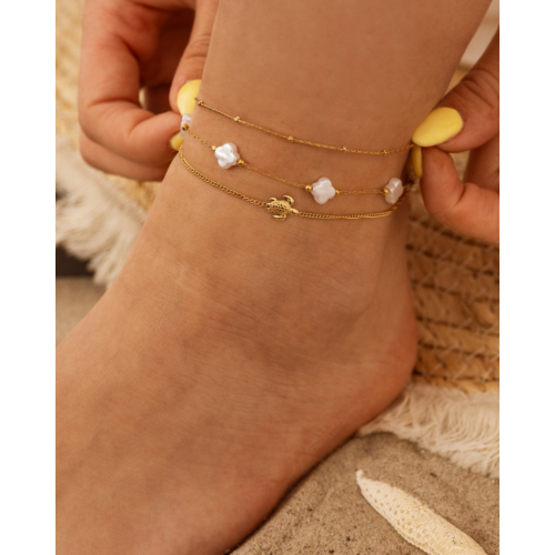 Enkelbandje witte clovers goudkleurig