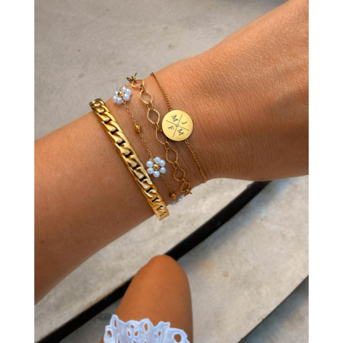 Armband met bloemetjes goudkleurig
