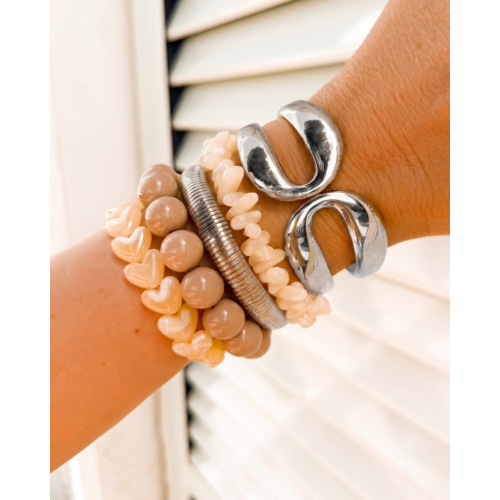 Double loop bangle 