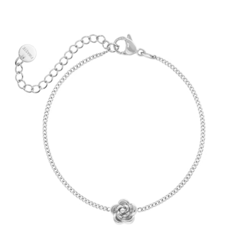 Zilveren armparty met blauwe kralen