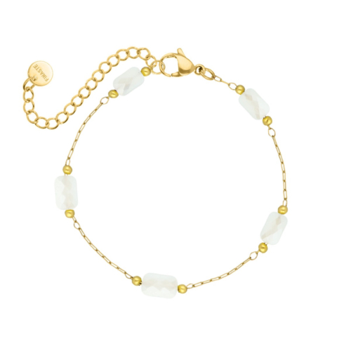 gouden armband met witte kraaltjes