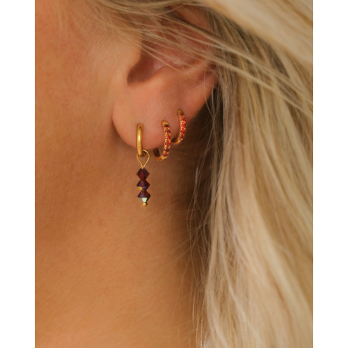 Oorbellen drie steentjes rood goudkleurig