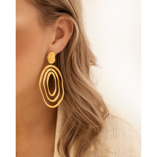 Organic statement oorbellen goudkleurig