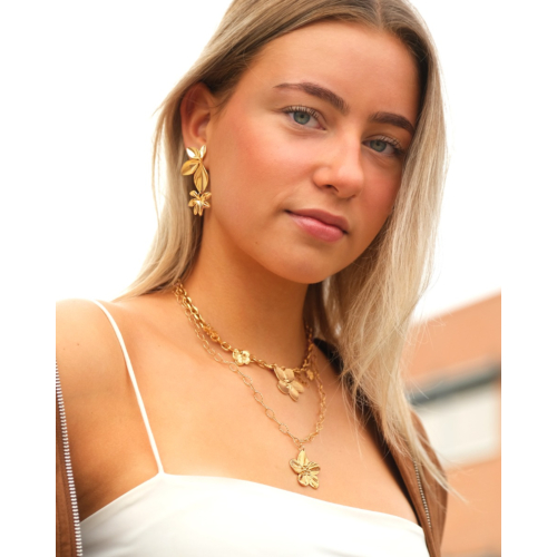 Bloem oorbellen boho goudkleurig